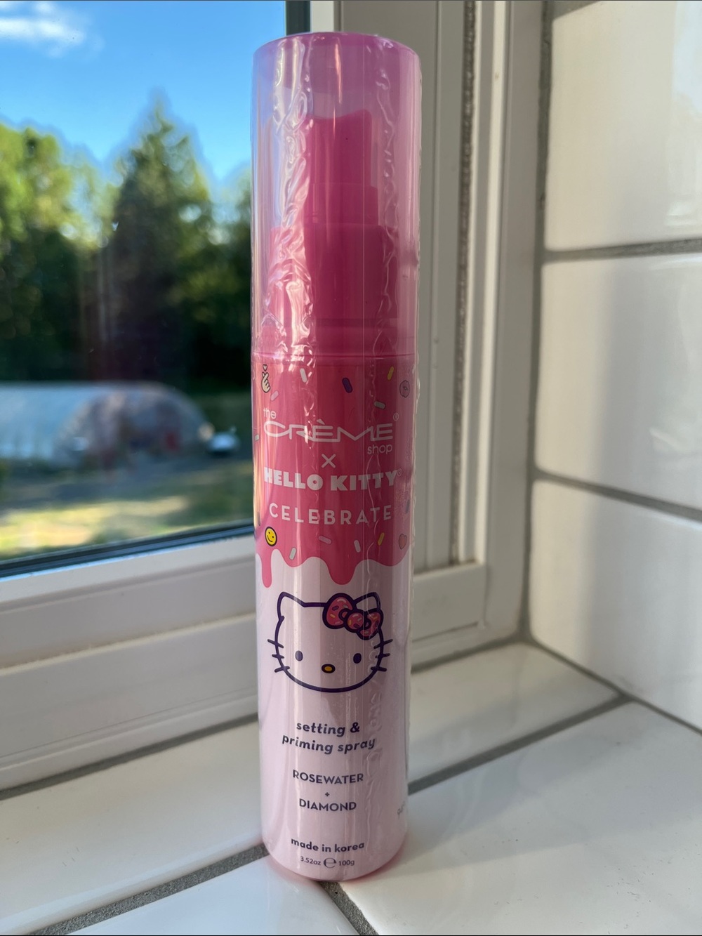 Crème x Hello Kitty Celebrate Setting & Priming Spray - Pink